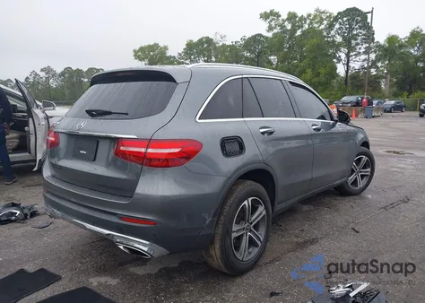 2018 Mercedes-Benz Glc 300 from USA, damaged, VIN WDC0G4JB9JV089407